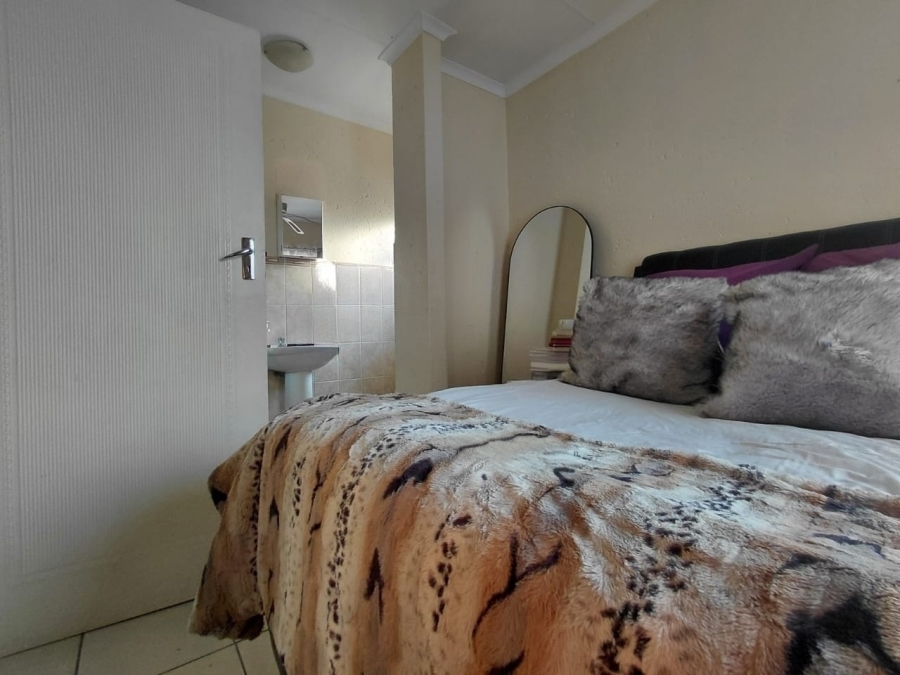 2 Bedroom Property for Sale in Baillie Park North West